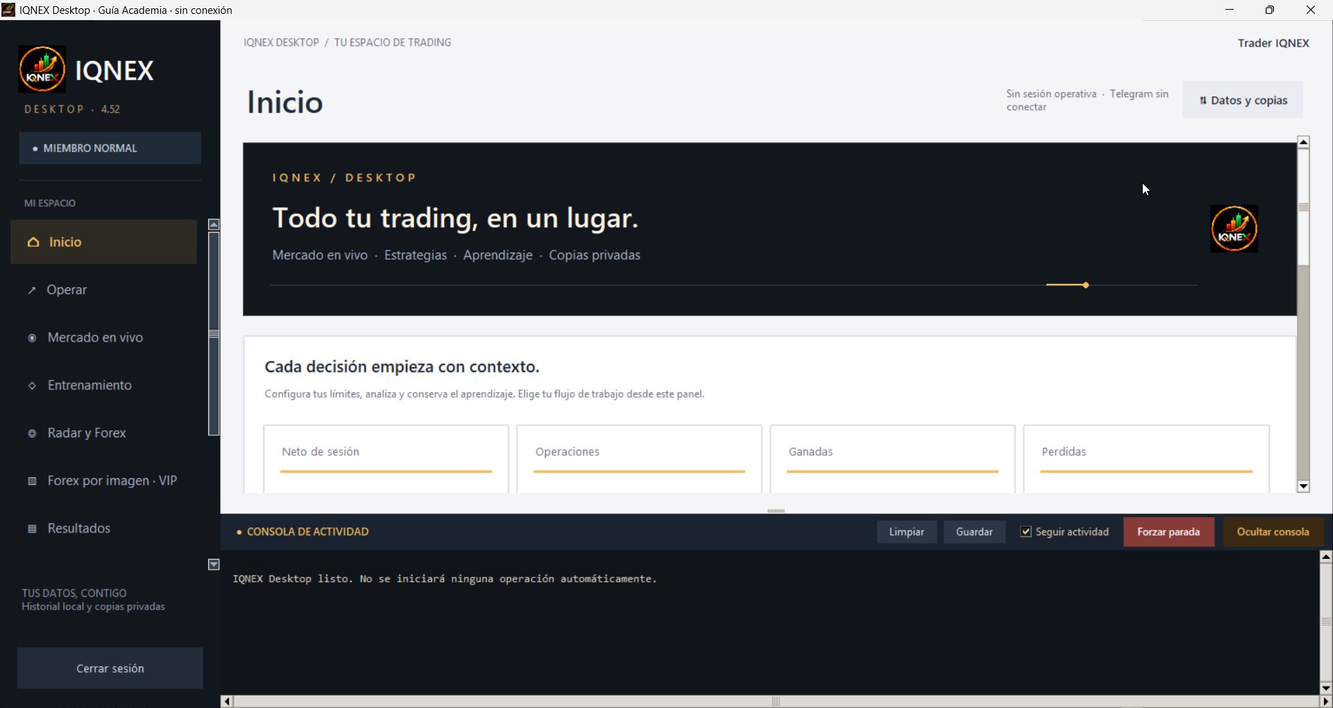 Captura real del panel IQNEX Desktop, con menú de operaciones, entrenamiento, resultados y consola